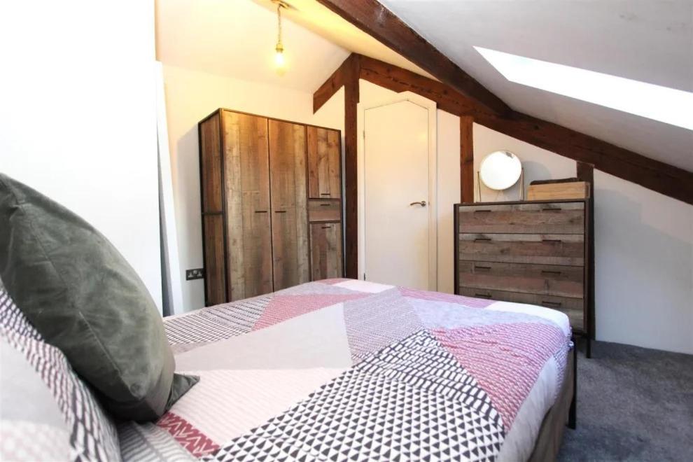 Large New-York Style Penthouse Apartment In Leeds City Centre With Contactless Check In Eksteriør bilde